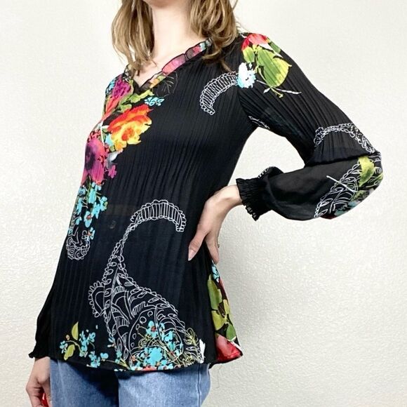 Allison Taylor Black Floral Long Sleeve Blouse - Picture 2 of 7